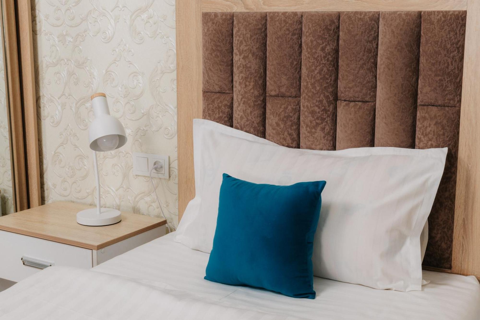 Resident Hotel Tashkent Bagian luar foto